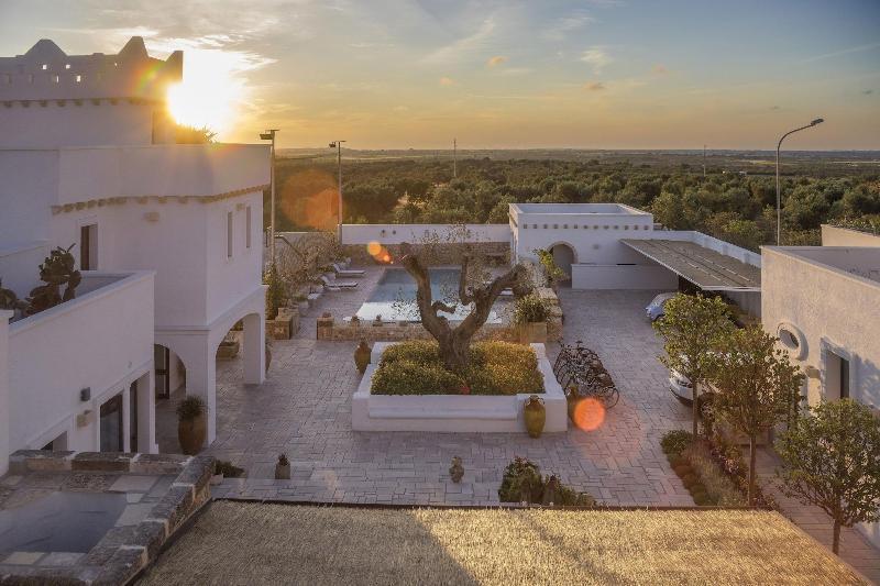 Masseria Le Mandorle Hotel Ugento Exterior photo