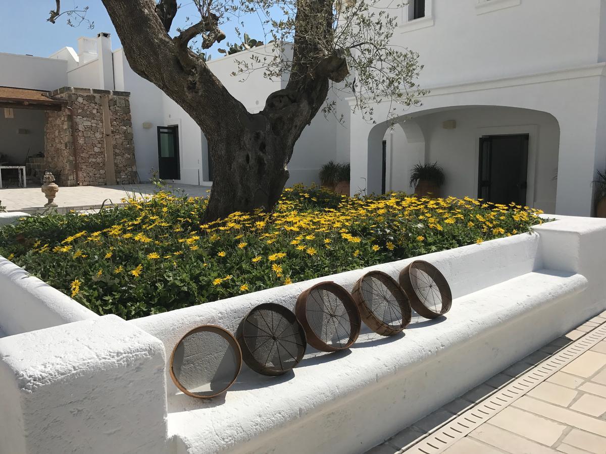 Masseria Le Mandorle Hotel Ugento Exterior photo