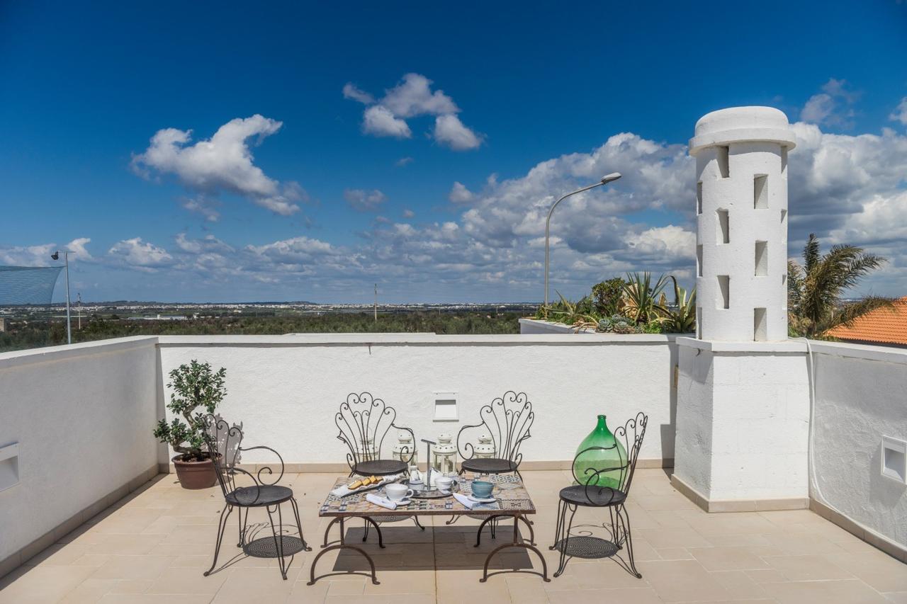 Masseria Le Mandorle Hotel Ugento Exterior photo